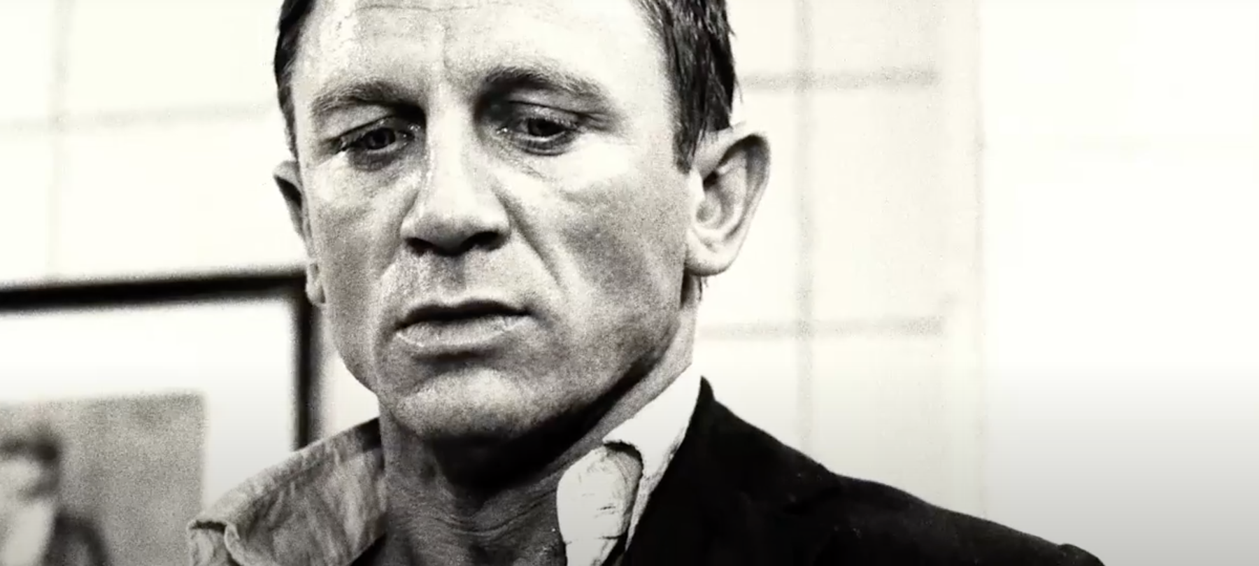 James Bond : Michael G. Wilson explique la différence fondamentale (et violente) de la célèbre saga d'espionnage
