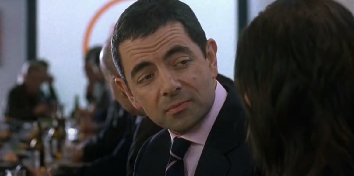 Johnny English : le personnage joué par Rowan Atkinson existait avant le film