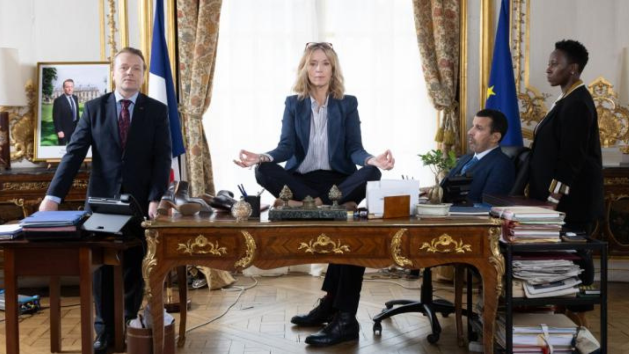 Séries Mania 2023 : on a vu la série politique Sous contrôle avec Léa Drucker