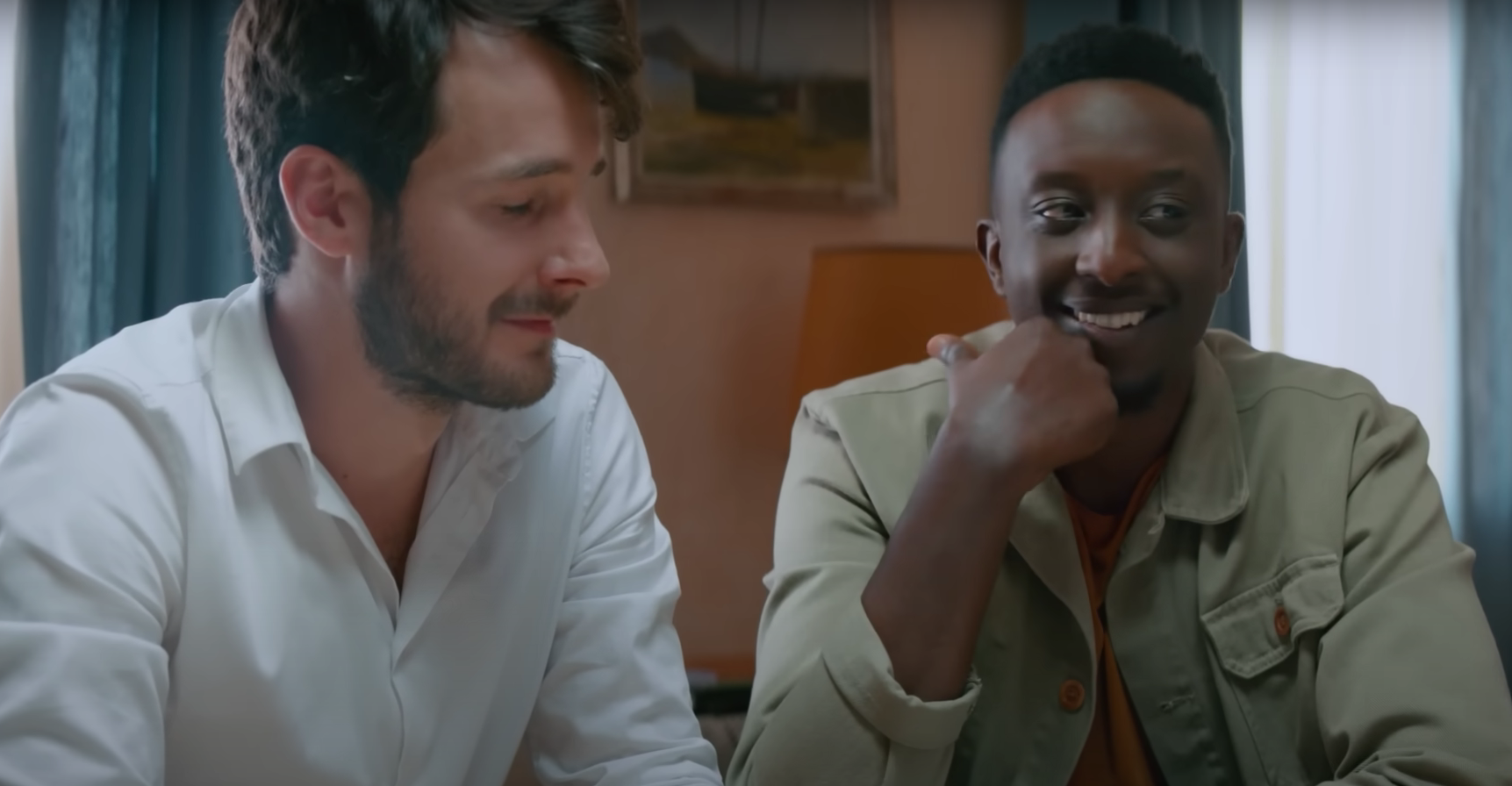 Jumeaux mais pas trop : le phénomène génétique du film est-il réel ?