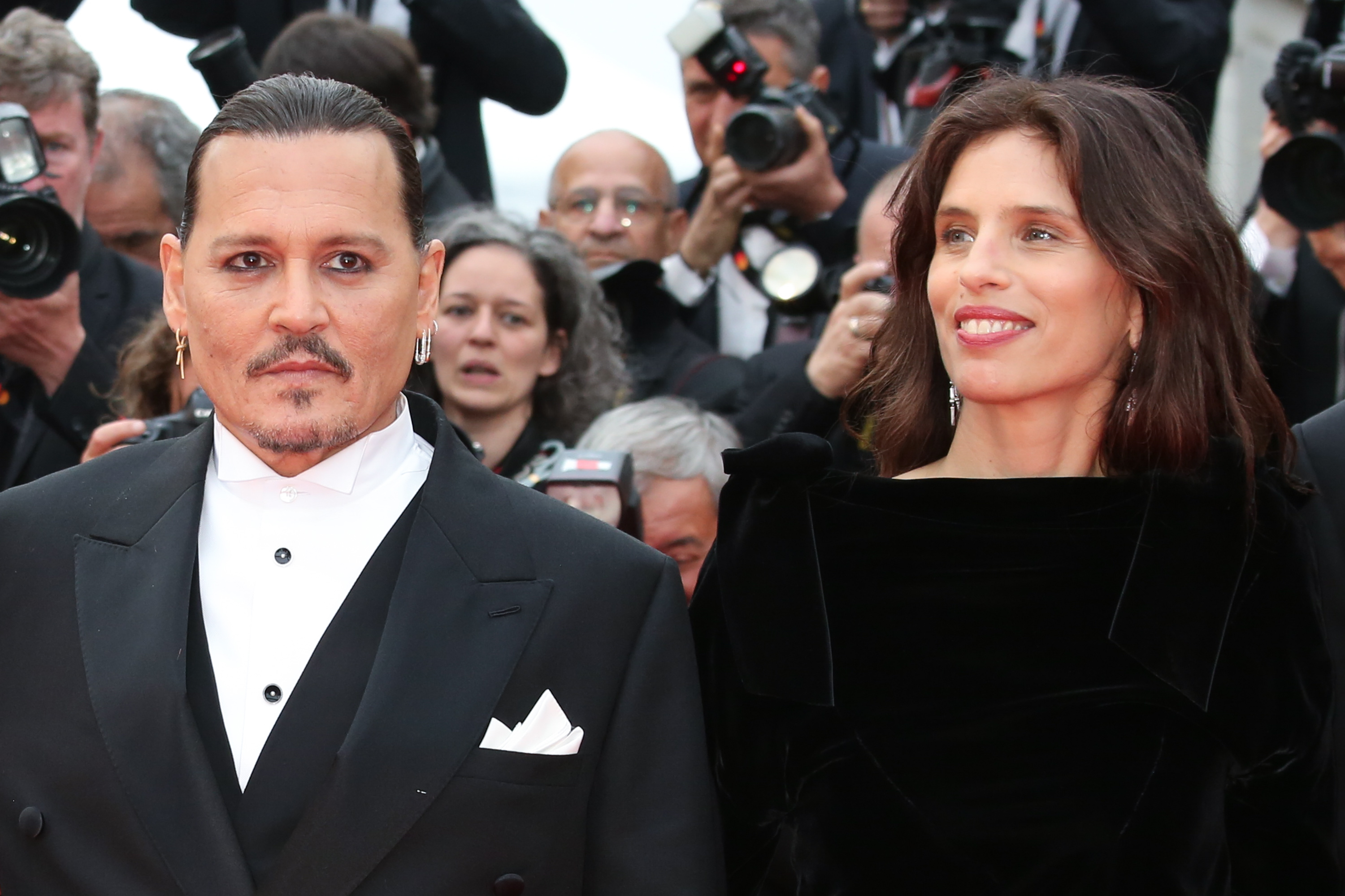 Jeanne du Barry : Maïwenn et Johnny Depp acclamés à Cannes