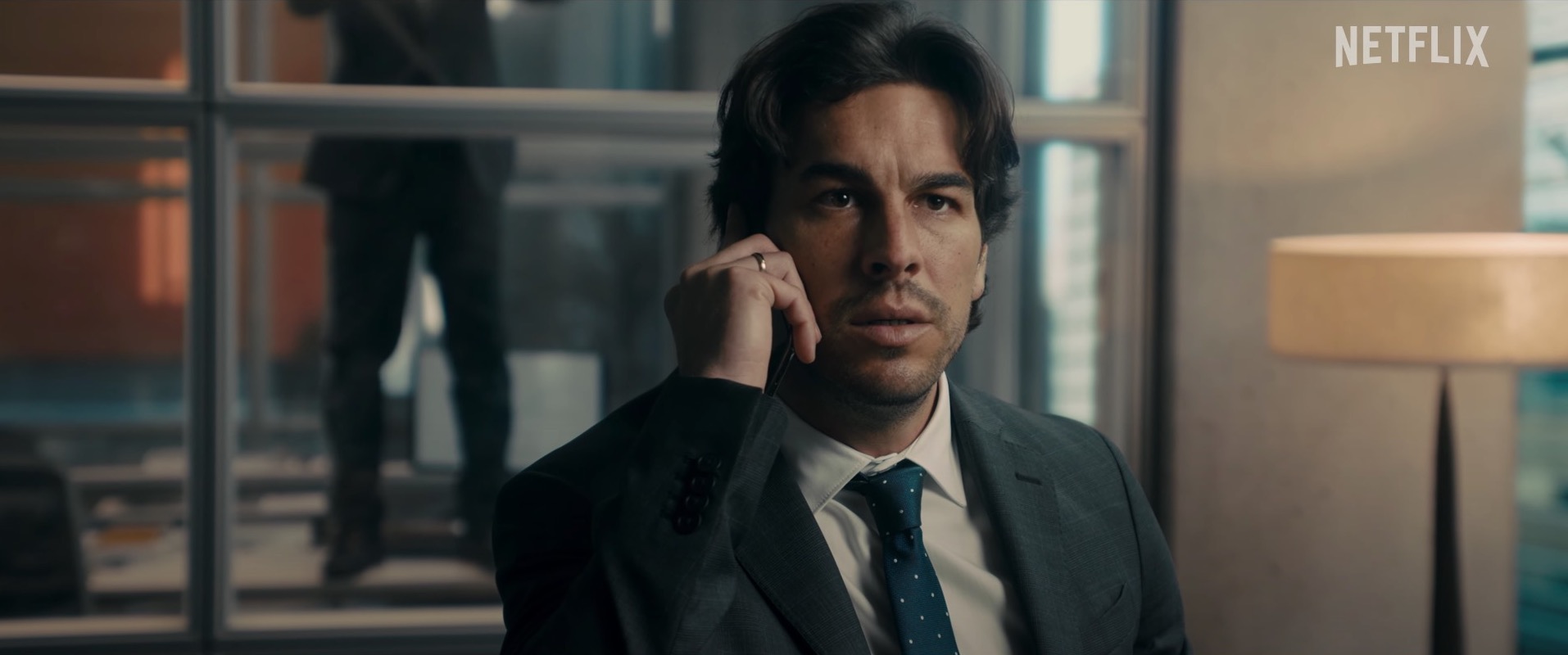 Bird Box : le spin-off espagnol avec Mario Casas se dévoile avec des images impressionnantes