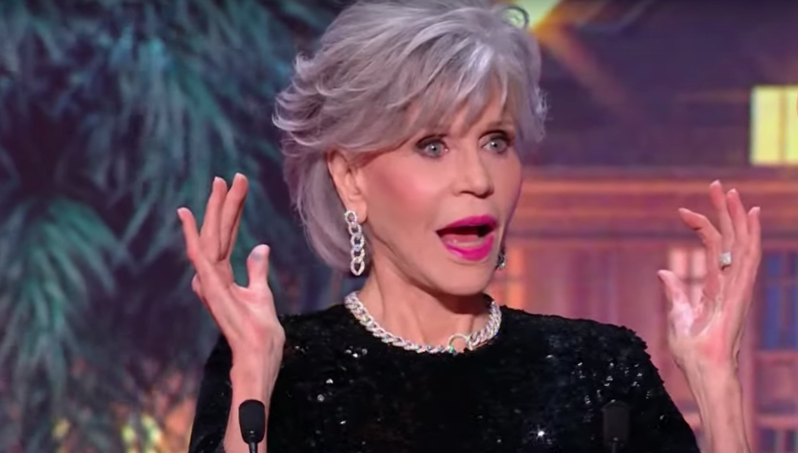 Jane Fonda à Cannes 2023 : cette scène surréaliste et drôle à la cérémonie de clôture
