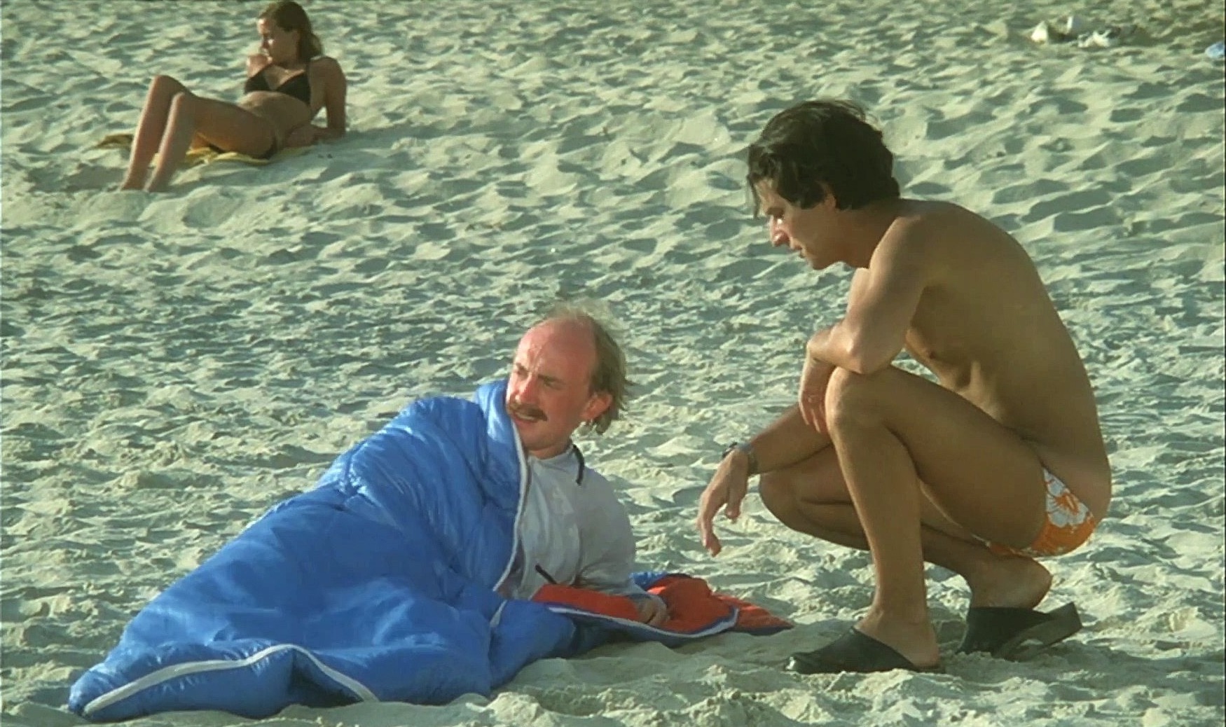 Les Bronzés : pourquoi le Splendid a refusé que Coluche réalise le film