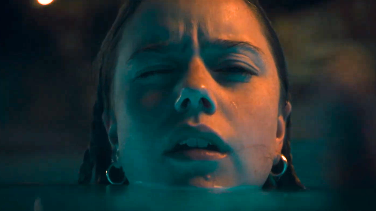 Produit par James Wan, ce film d'horreur va vous faire craindre la piscine