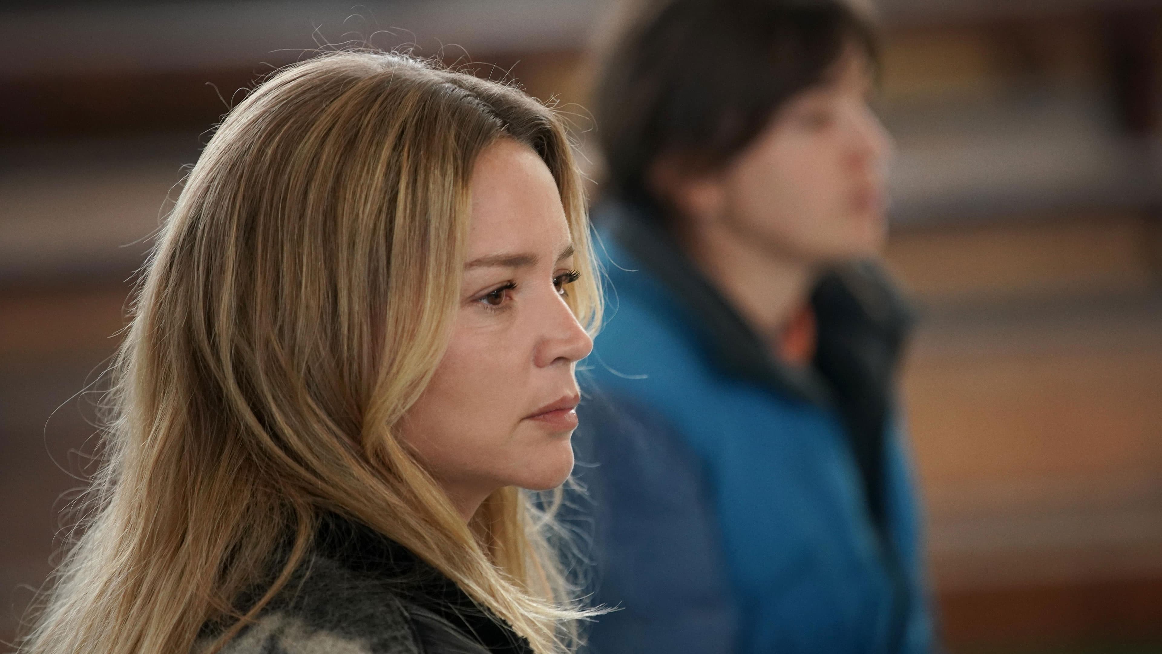 Rien à perdre : Virginie Efira dos au mur dans une bande-annonce tendue