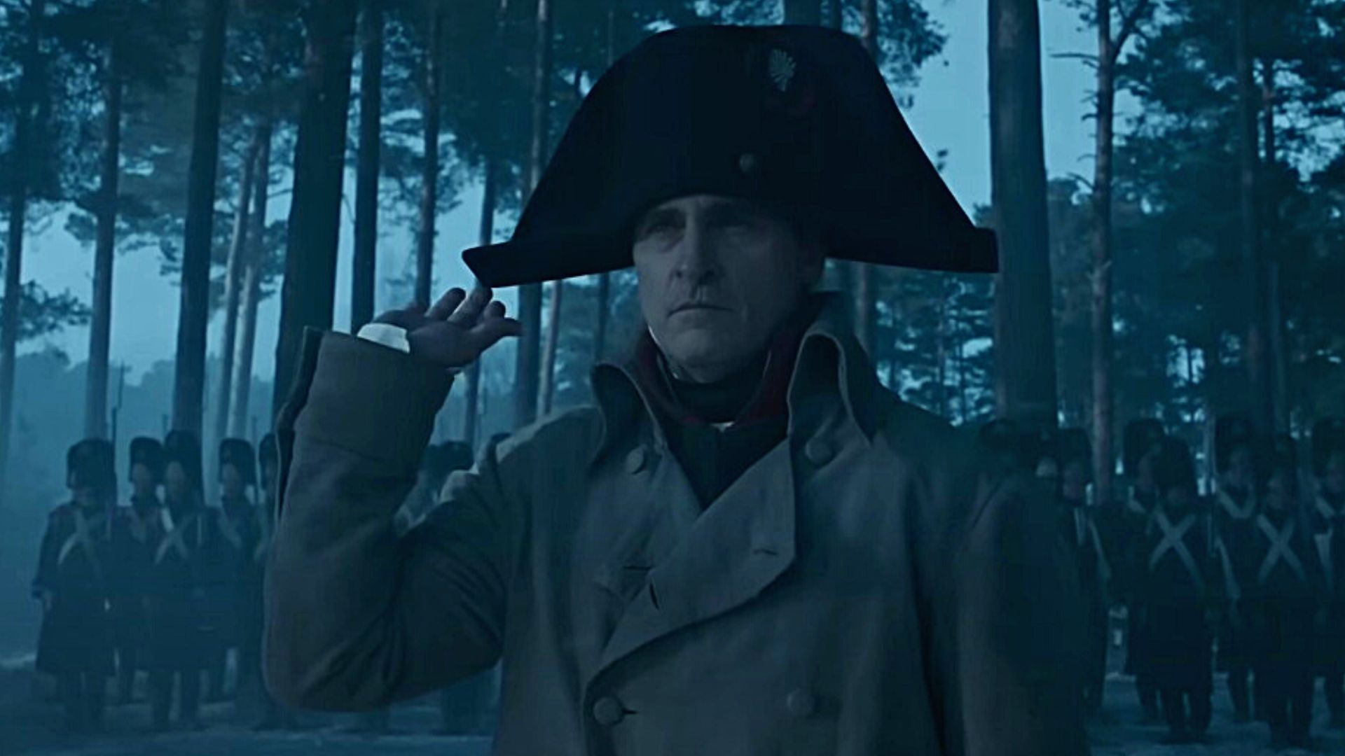 Napoleon : l'impressionnante bataille d'Austerlitz fait rage dans cet extrait