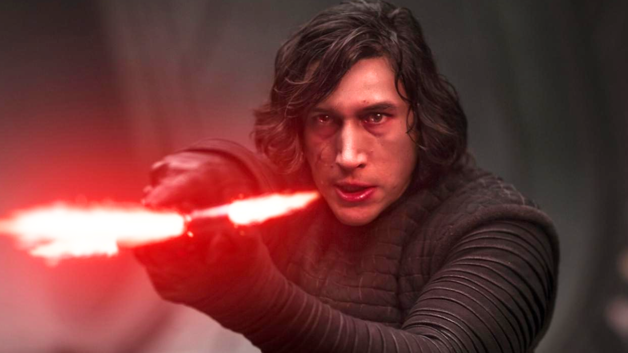 "C'était très émouvant" : Adam Driver revient sur sa scène culte dans Star Wars 7