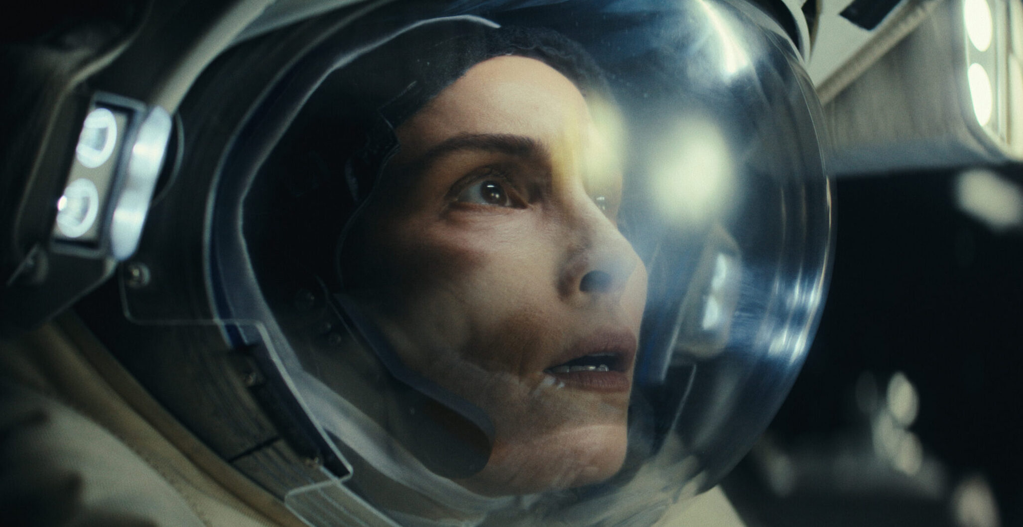 Constellation : une bande-annonce angoissante pour la série SF avec Noomi Rapace