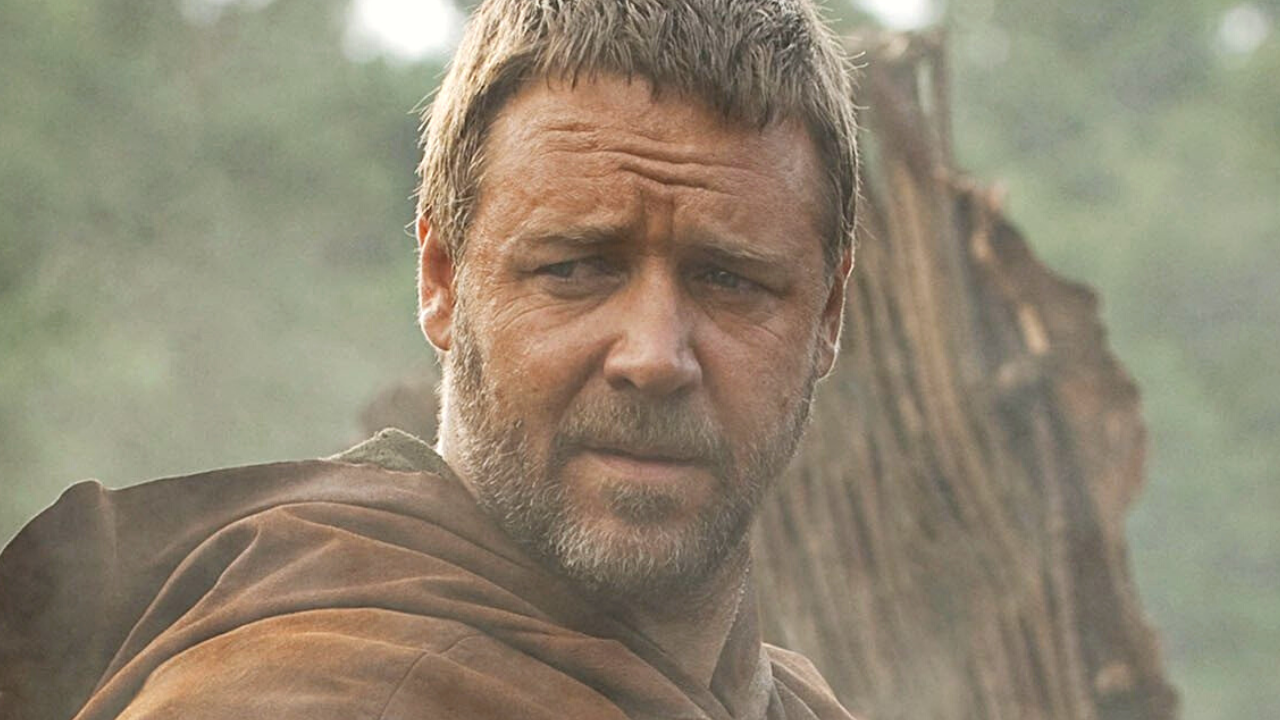 "Ça va faire mal" : Russell Crowe s'est cassé 2 jambes sur ce film et a continué de tourner