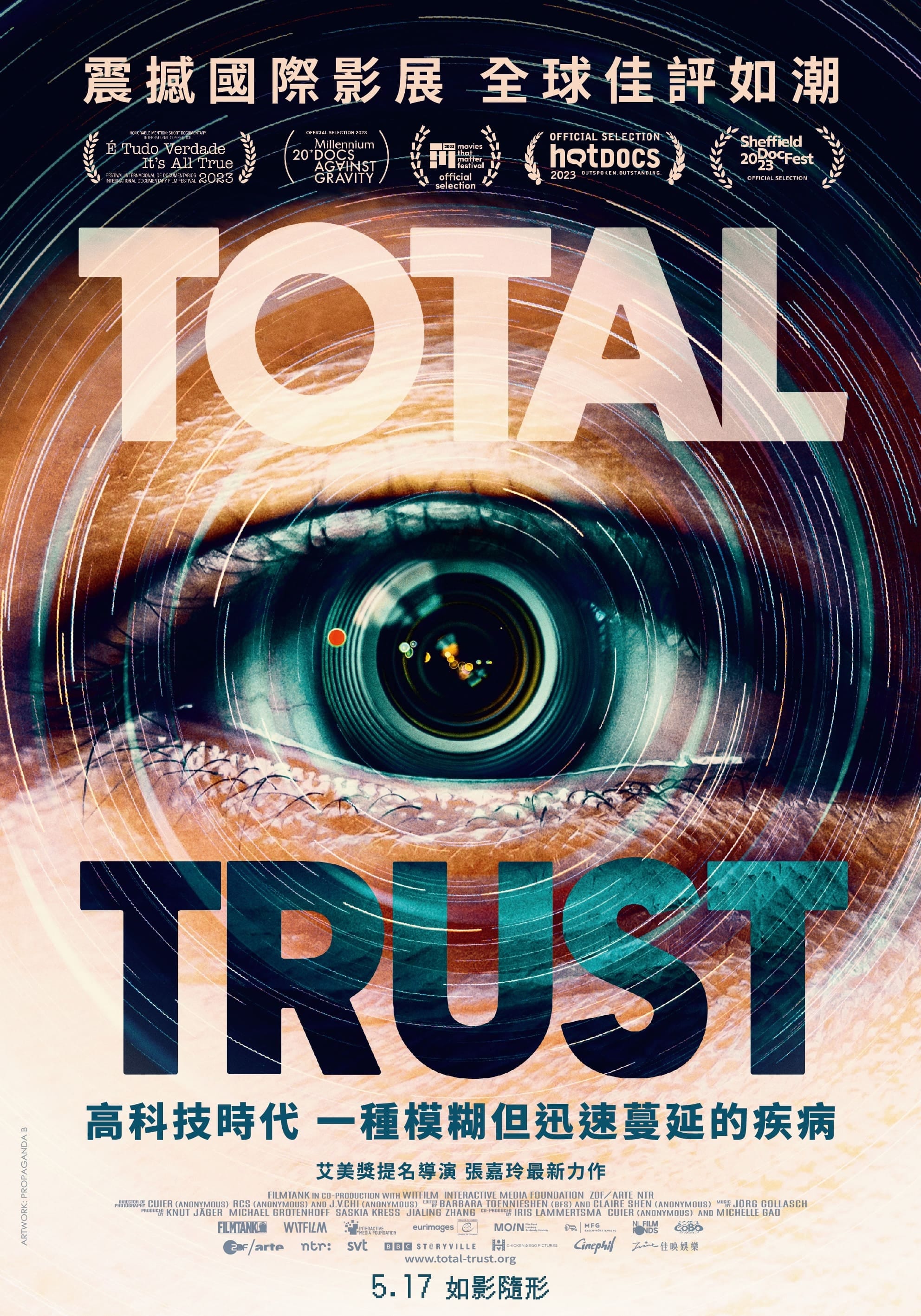 Sous l'œil de Pékin : Total Trust