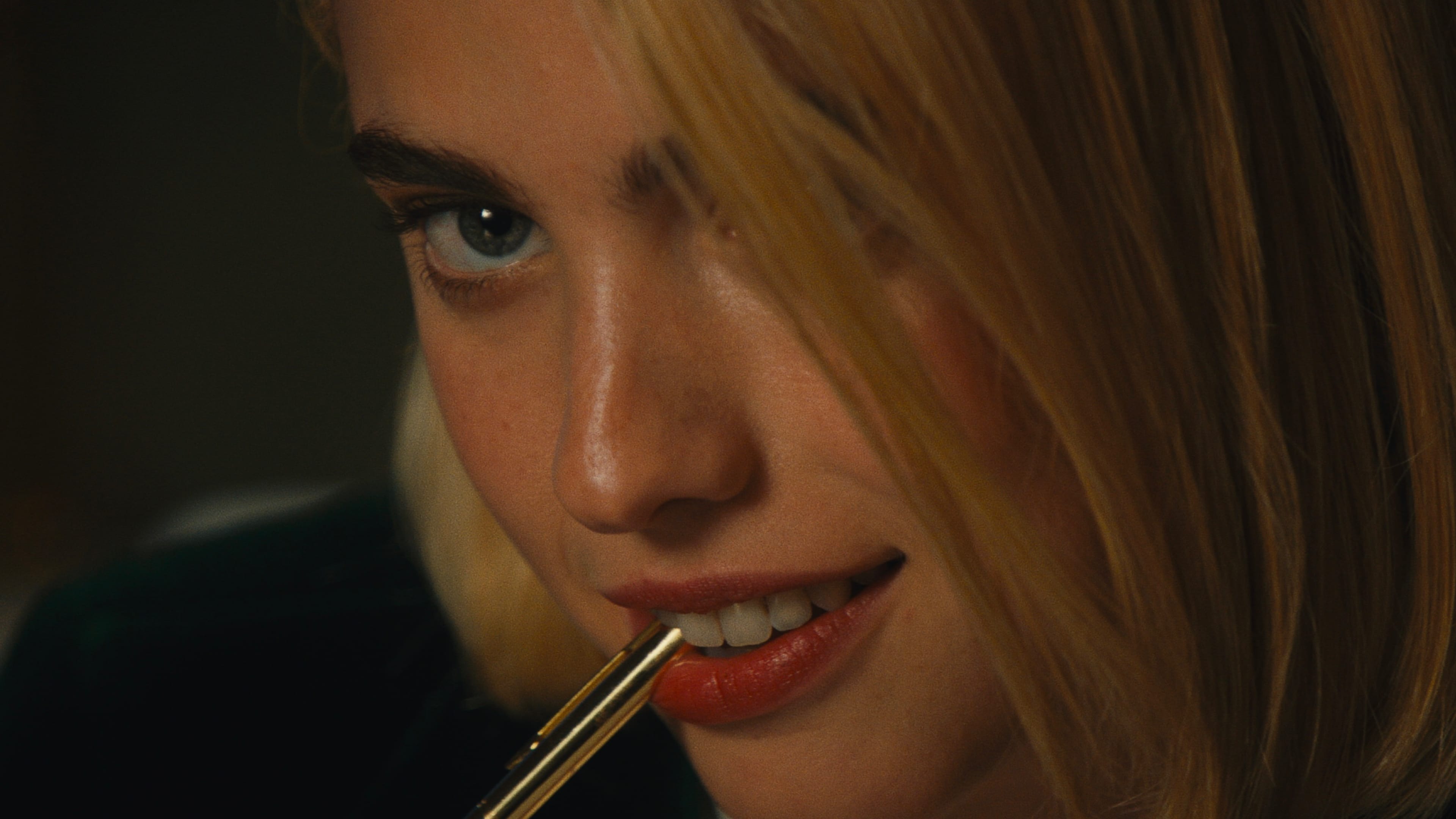Jamais sorti au cinéma, ce thriller érotique interdit aux -16 ans est dispo sur Netflix