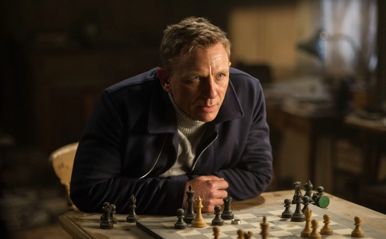 James Bond : un grand réalisateur aux manettes du prochain film ? Ça se confirme