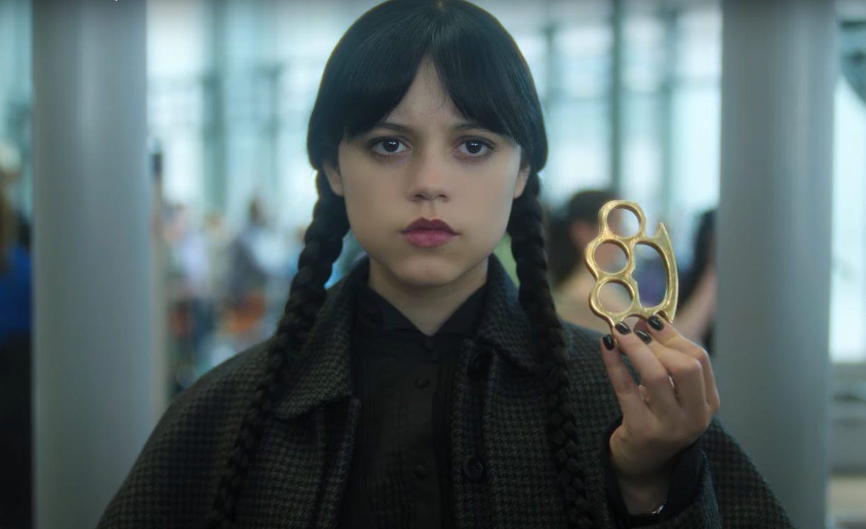 Mercredi saison 2 : Netflix partage le premier trailer et la date de diffusion mais ça fait râler