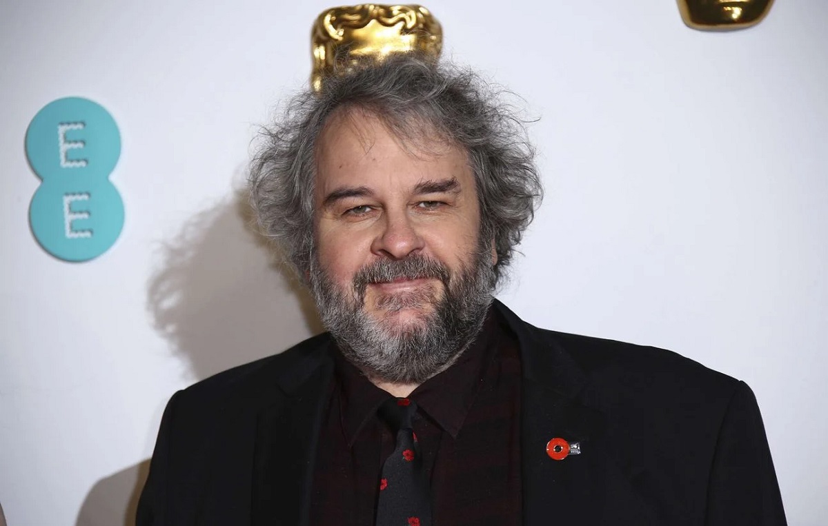 « Je ne suis pas à la retraite » : Peter Jackson annonce qu’il travaille sur plusieurs scénarios