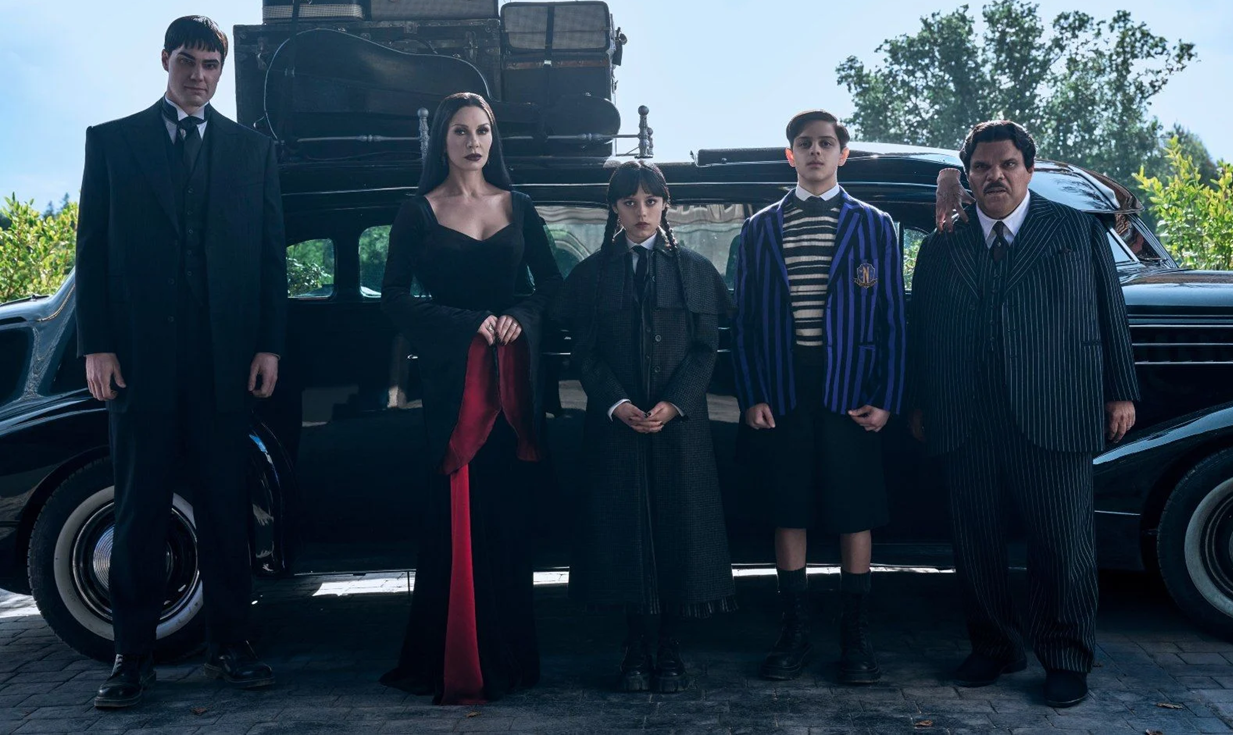 Les créateurs de Mercredi préparent un film sur la famille Addams pour MGM Amazon Studios