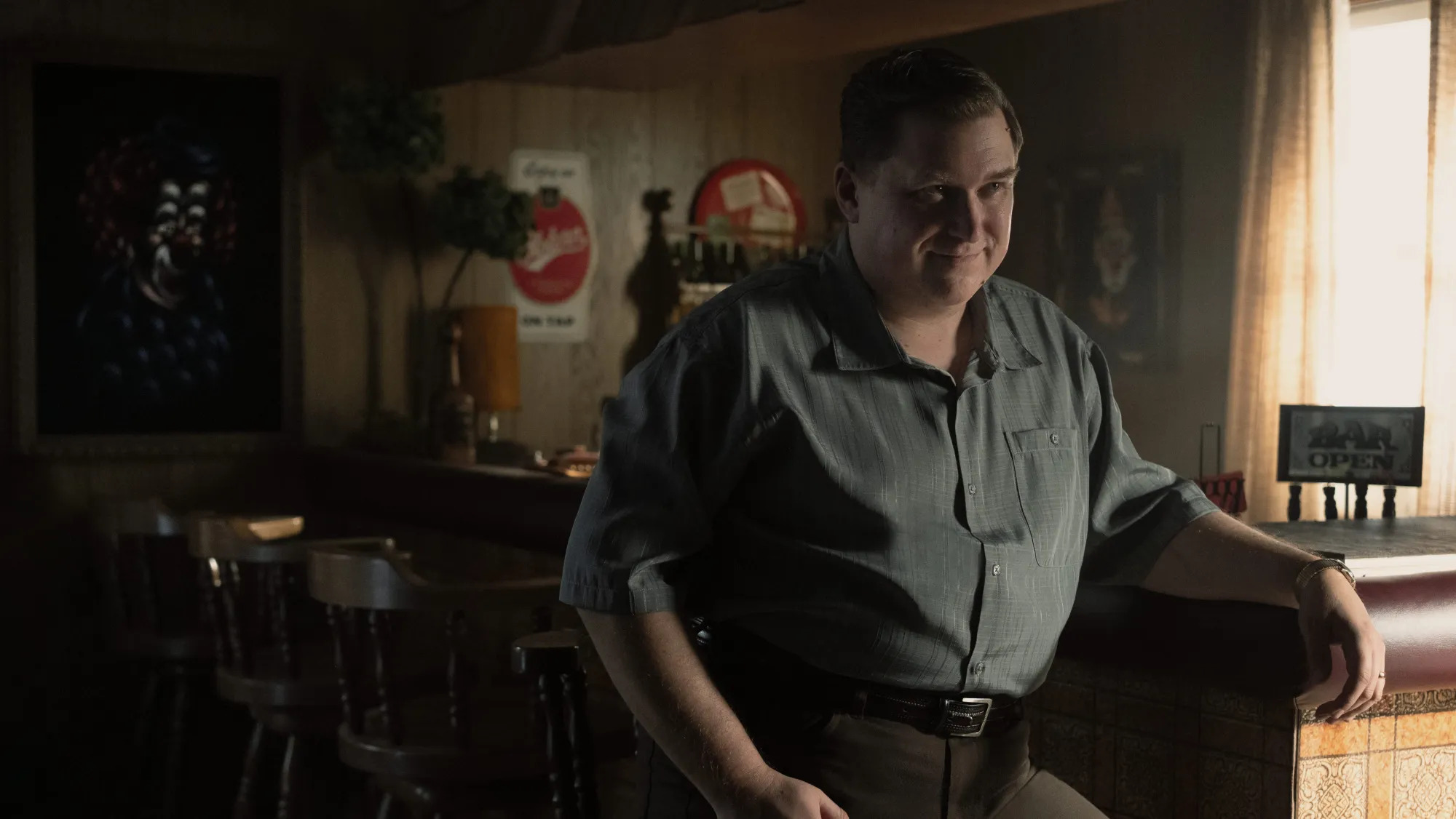 Devil in Disguise: John Wayne Gacy : une bande-annonce glaçante pour la série sur le tueur