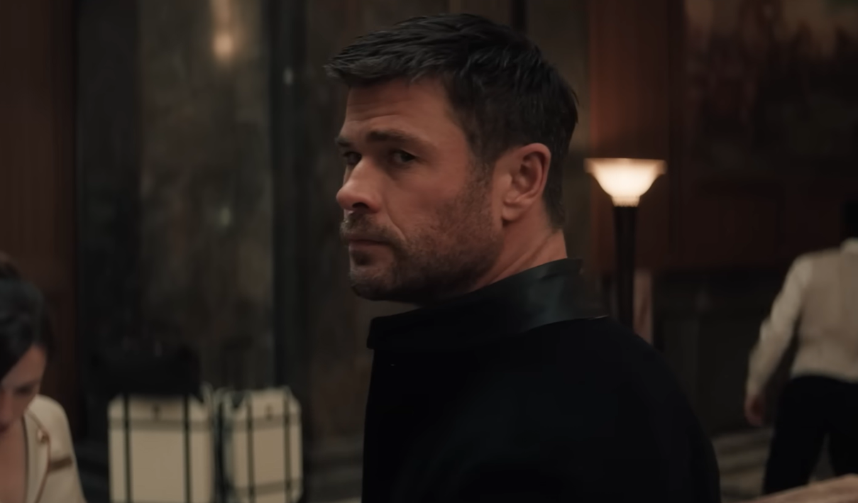 Crime 101 : Mark Ruffalo tente d’attraper Chris Hemsworth dans la bande annonce