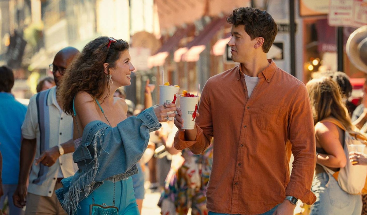 L’autrice de People We Meet on Vacation tease les différences entre le film Netflix et son livre