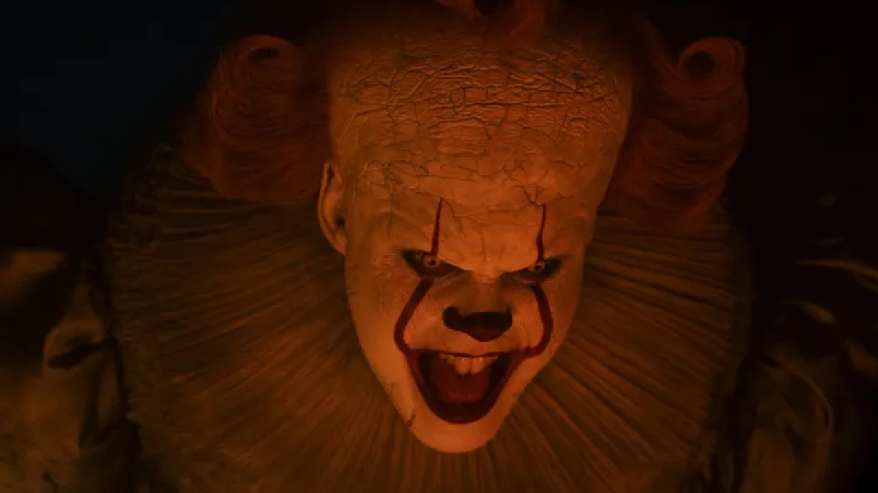 Ça : Bienvenue à Derry sur HBO : Bill Skarsgård revient enfin dans la peau du terrifiant Pennywise (trailer)