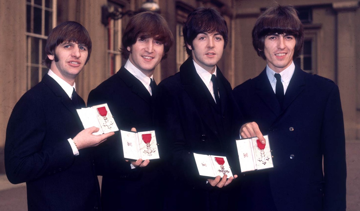 Les premières images des biopics sur les Beatles dévoilées, la ressemblance est frappante !