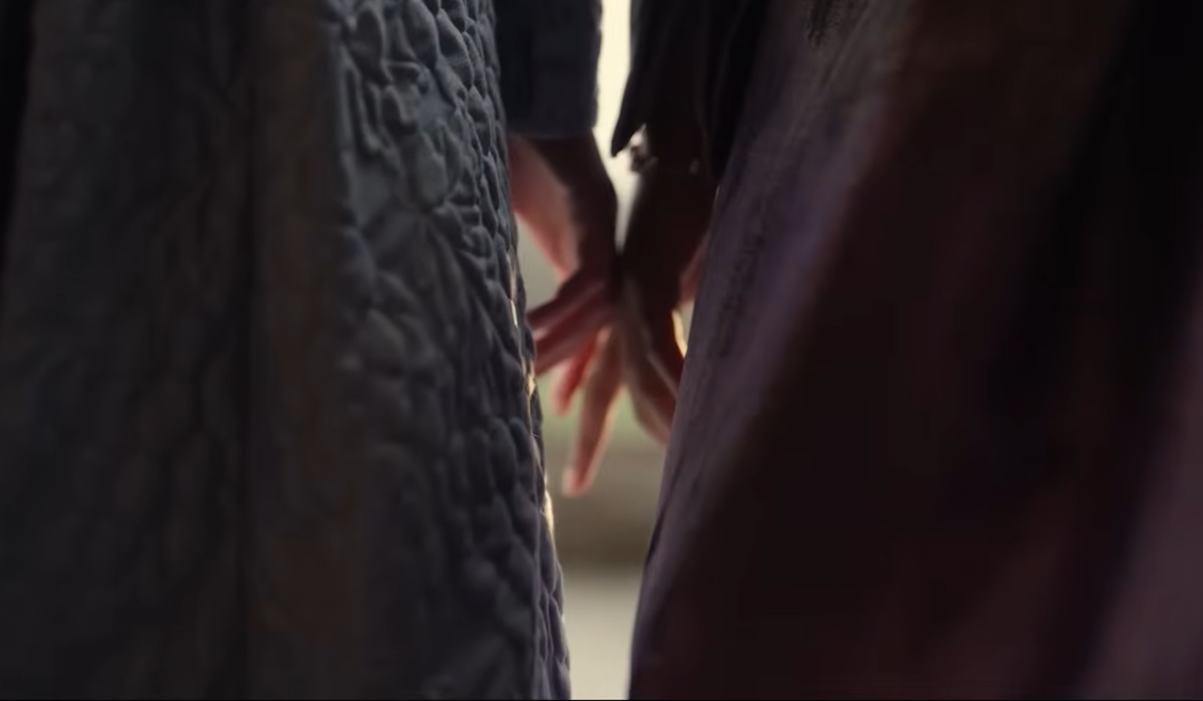 La Chronique des Bridgerton : le teaser de la saison 5 présente son histoire d’amour surprise