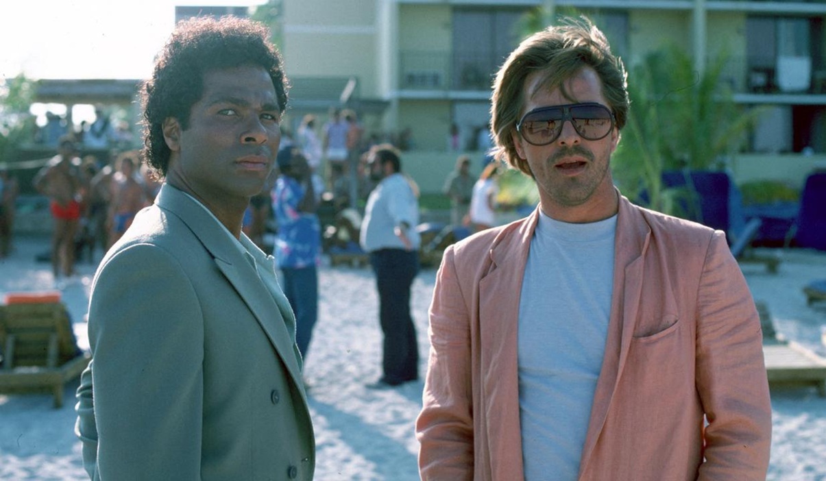 Miami Vice ‘85 sortira finalement près d’un an après la date annoncée