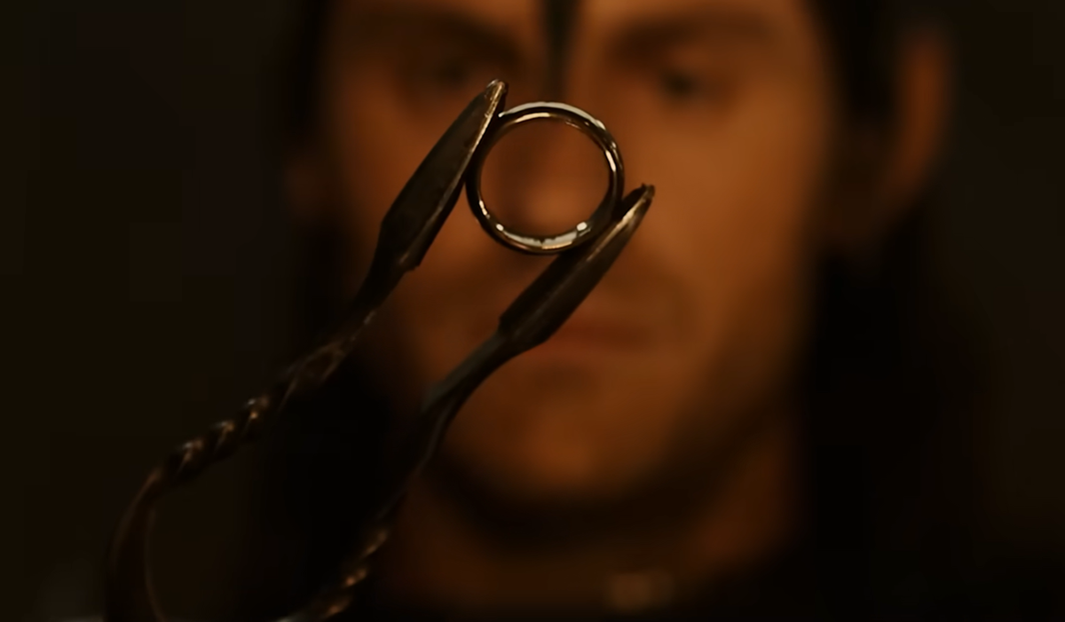 Les Anneaux de pouvoir : Sauron forge l’Anneau unique dans la bande-annonce de la saison 3